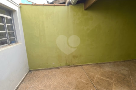 Sobrado à venda com 4 quartos, sendo 1 suíte, em Conjunto Habitacional Itapetininga F3, Itapetininga, SP