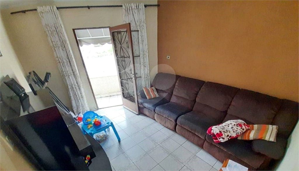 Sobrado à venda com 4 quartos em Vila Firmiano Pinto, São Paulo, SP