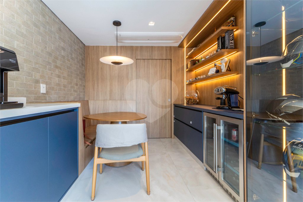 Apartamento à venda com 3 suítes em Indianópolis, São Paulo, SP