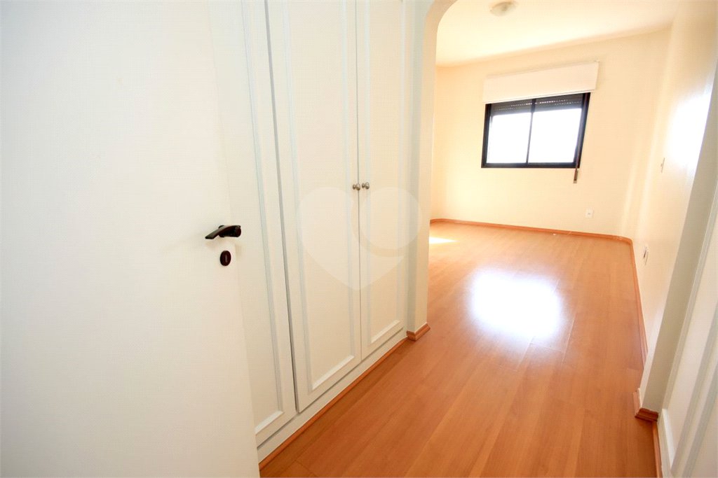 Apartamento à venda com 4 suítes em Jardim Marajoara, São Paulo, SP
