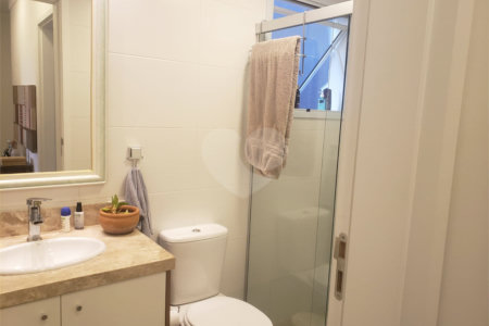 Casa à venda com 3 quartos, sendo 1 suíte,  no condomínio Tirreno, Sorocaba - SP