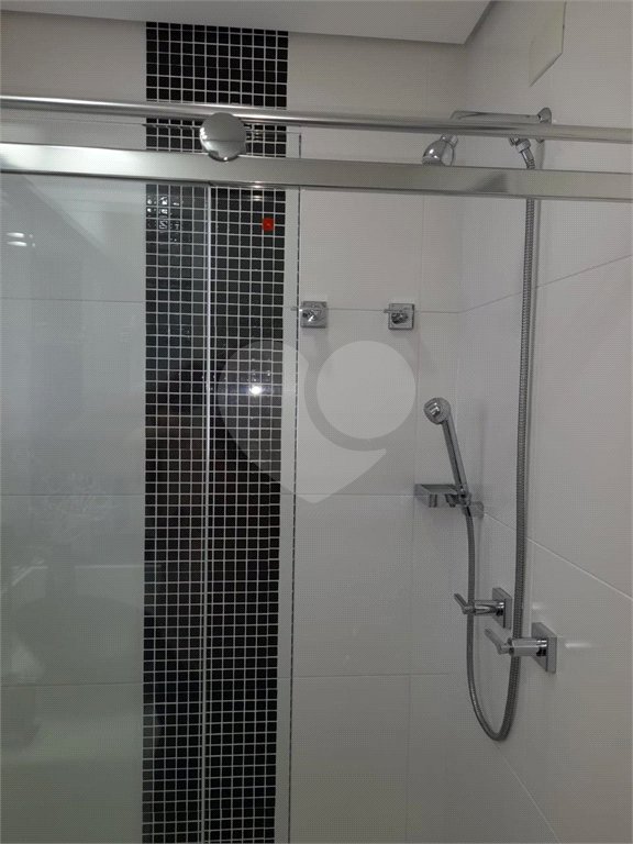 Apartamento à venda com 3 quartos, sendo 1 suíte,  no Centro, Mogi das Cruzes, SP