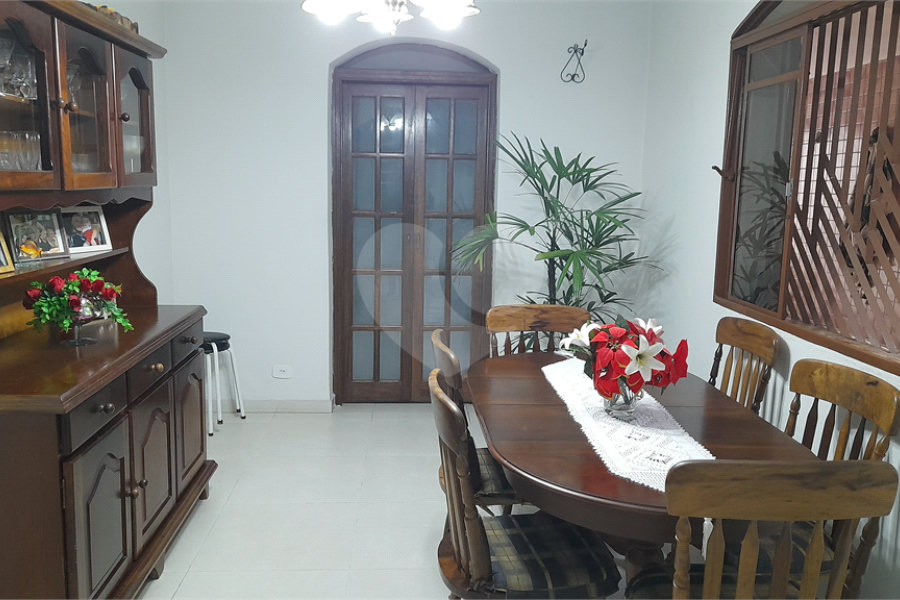 Sobrado à venda com 3 quartos, sendo 2 suítes, em Santana, São Paulo, SP