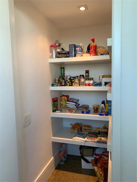 Apartamento à venda com 4 suítes em Vila Suzana, São Paulo, SP