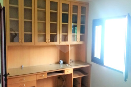 Sobrado à venda com 4 quartos, sendo 3 suítes, em Interlagos, São Paulo, SP