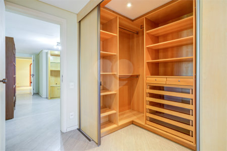 Apartamento à venda com 4 suítes em Alto da Boa Vista, São Paulo, SP