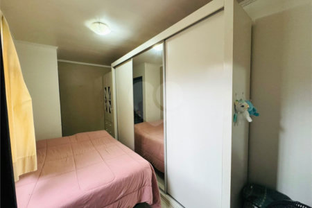 Casa à venda com 4 quartos, sendo 2 suítes, em Parque Santo Antônio, Guarulhos, SP