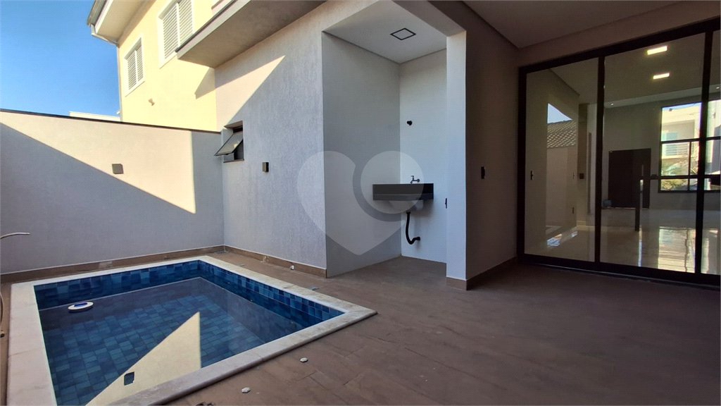 Casa à venda com 3 quartos, sendo 1 suíte, no condomínio Horto Florestal 1, Sorocaba - SP