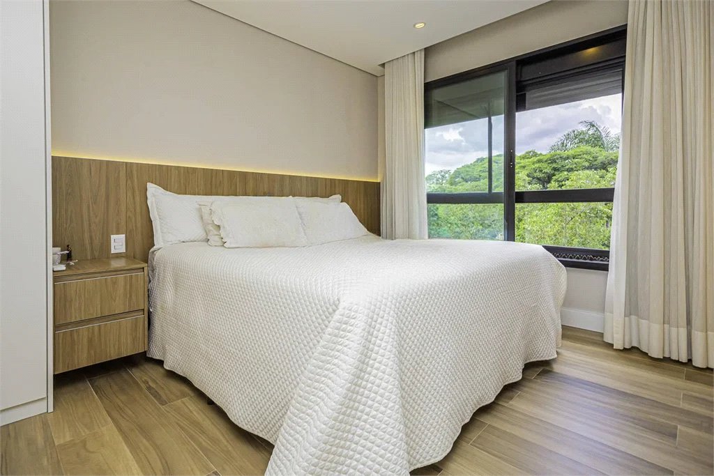 Apartamento à venda com 3 suítes em Cidade Jardim, São Paulo, SP