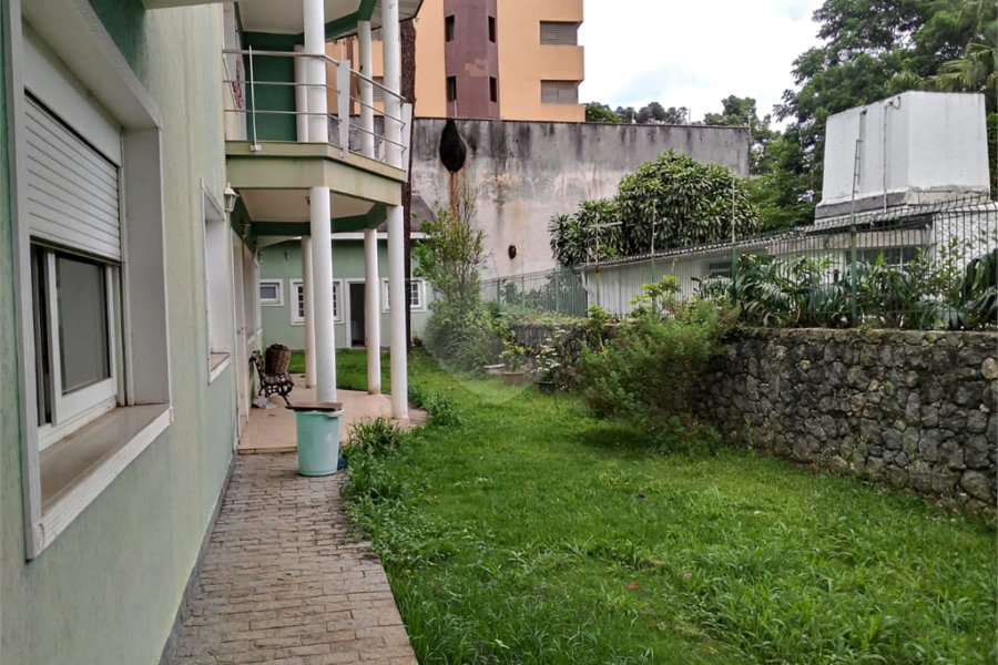 Sobrado à venda com 4 quartos, sendo 1 suíte, em Jardim Floresta, São Paulo, SP
