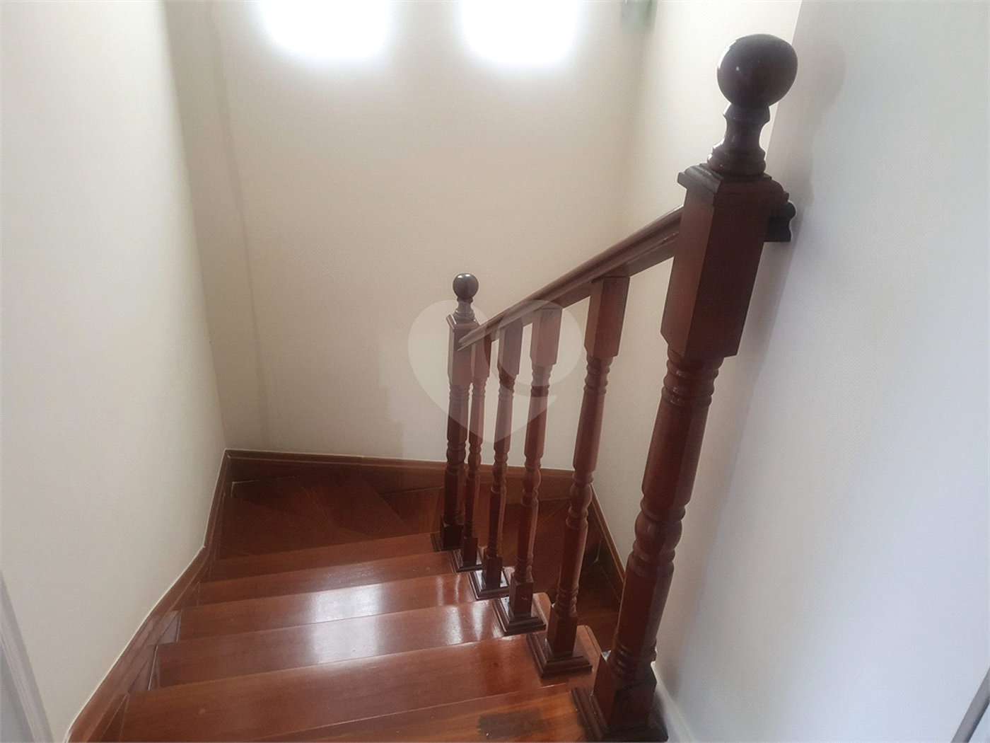 Casa à venda com 4 quartos, sendo 2 suítes,  no condomínio Lake Louise, São Paulo - SP