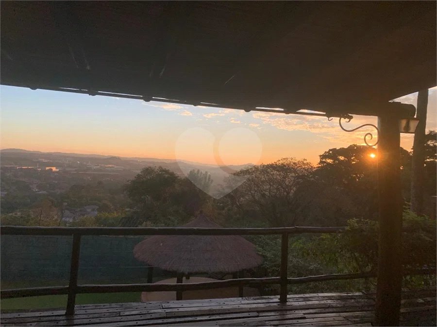 Casa para alugar com 3 quartos, sendo 2 suítes, no condomínio Alpes de Vinhedo, Vinhedo - SP