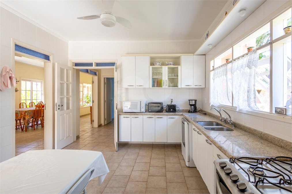 Casa à venda com 6 quartos, sendo 4 suítes, em Barequeçaba, São Sebastião, SP