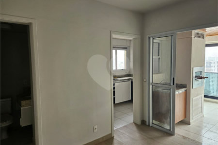 Apartamento para alugar com 2 quartos, sendo 1 suíte, em Chácara Santo Antônio, São Paulo, SP