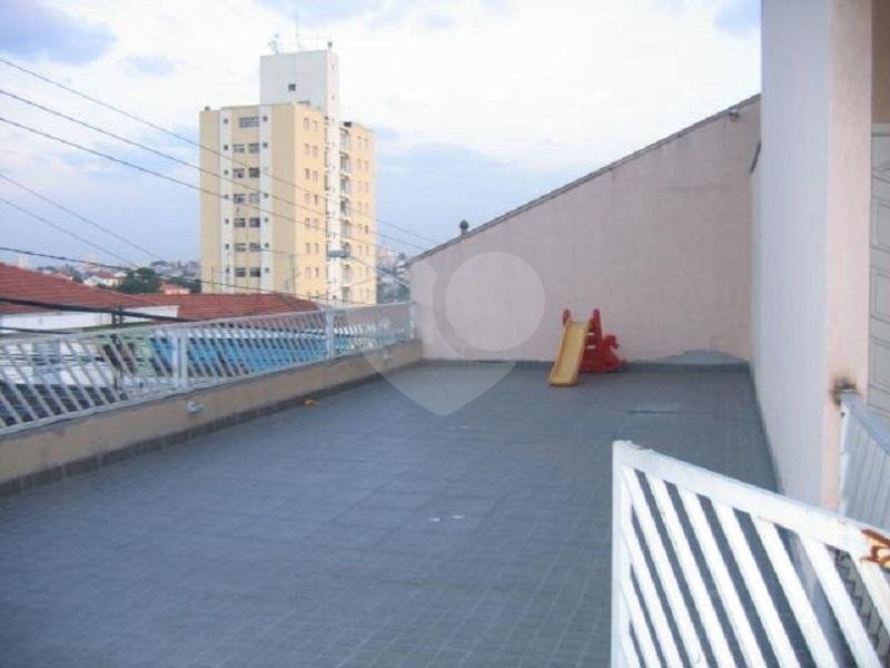 Casa à venda com 3 quartos, sendo 1 suíte, no condomínio Residencial Maracujás, São Paulo - SP