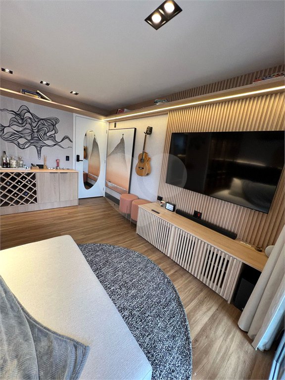 Apartamento à venda com 1 suíte em Jardim das Acácias, São Paulo, SP