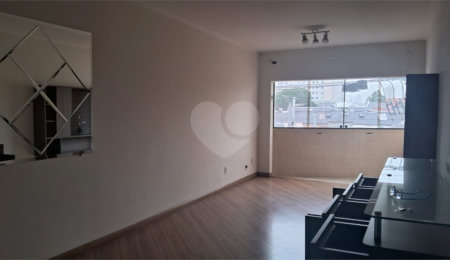 Apartamento à venda com 3 quartos, sendo 1 suíte,  em Cambuci, São Paulo, SP