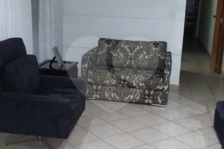 Sobrado à venda com 3 suítes em Chora Menino, São Paulo, SP