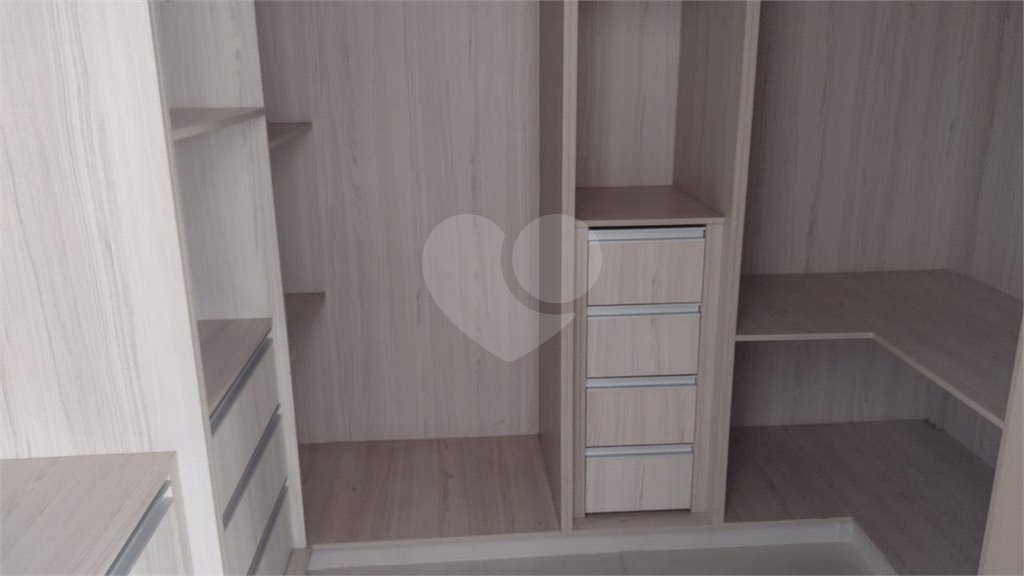Casa à venda com 3 quartos, sendo 1 suíte, no condomínio Residencial Bouganville, Araraquara - SP