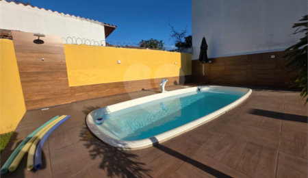 Casa à venda com 2 quartos em Caminho de Búzios, Cabo Frio, RJ