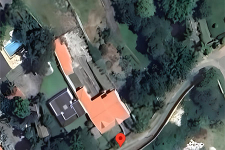 Casa à venda com 3 suítes no condomínio Lagoinha, Jacareí - SP
