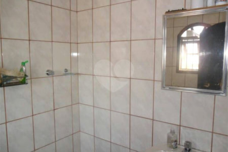 Casa à venda com 3 quartos, sendo 1 suíte, em Jardim Santa Helena, Poá, SP