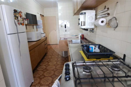 Apartamento à venda com 3 quartos, sendo 1 suíte, em Vila Uberabinha, São Paulo, SP
