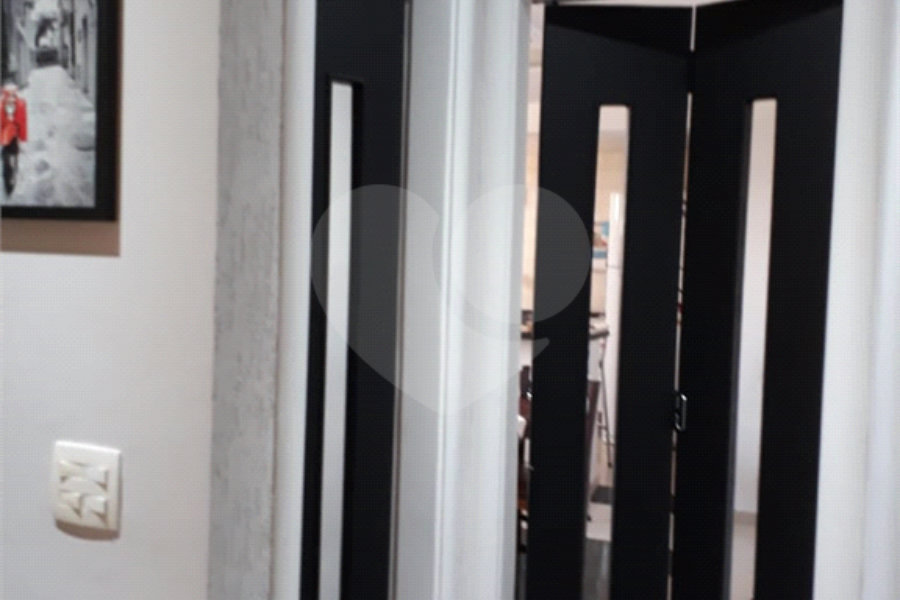 Sobrado à venda com 3 quartos, sendo 1 suíte, em Jardim Santa Mena, Guarulhos, SP