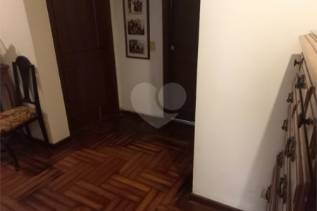Casa à venda com 3 quartos, sendo 2 suítes, em Morumbi, São Paulo, SP