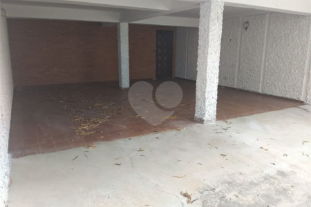 Casa à venda com 4 quartos, sendo 1 suíte,  no Centro, Vinhedo, SP