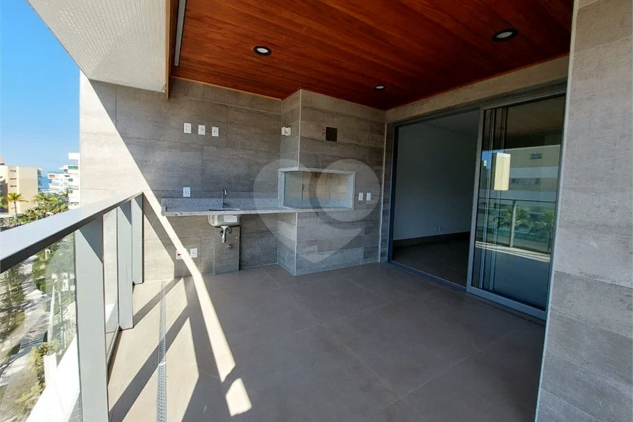 Apartamento à venda com 3 quartos, sendo 1 suíte, em Riviera de São Lourenço, Bertioga, SP