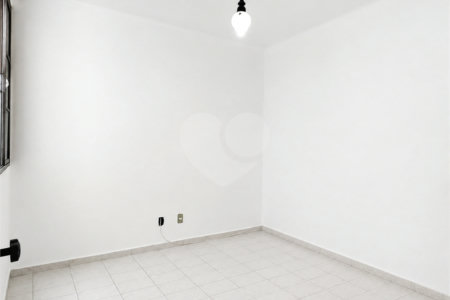 Casa à venda com 2 quartos, sendo 1 suíte, em Vila Santa Rita, Sorocaba, SP