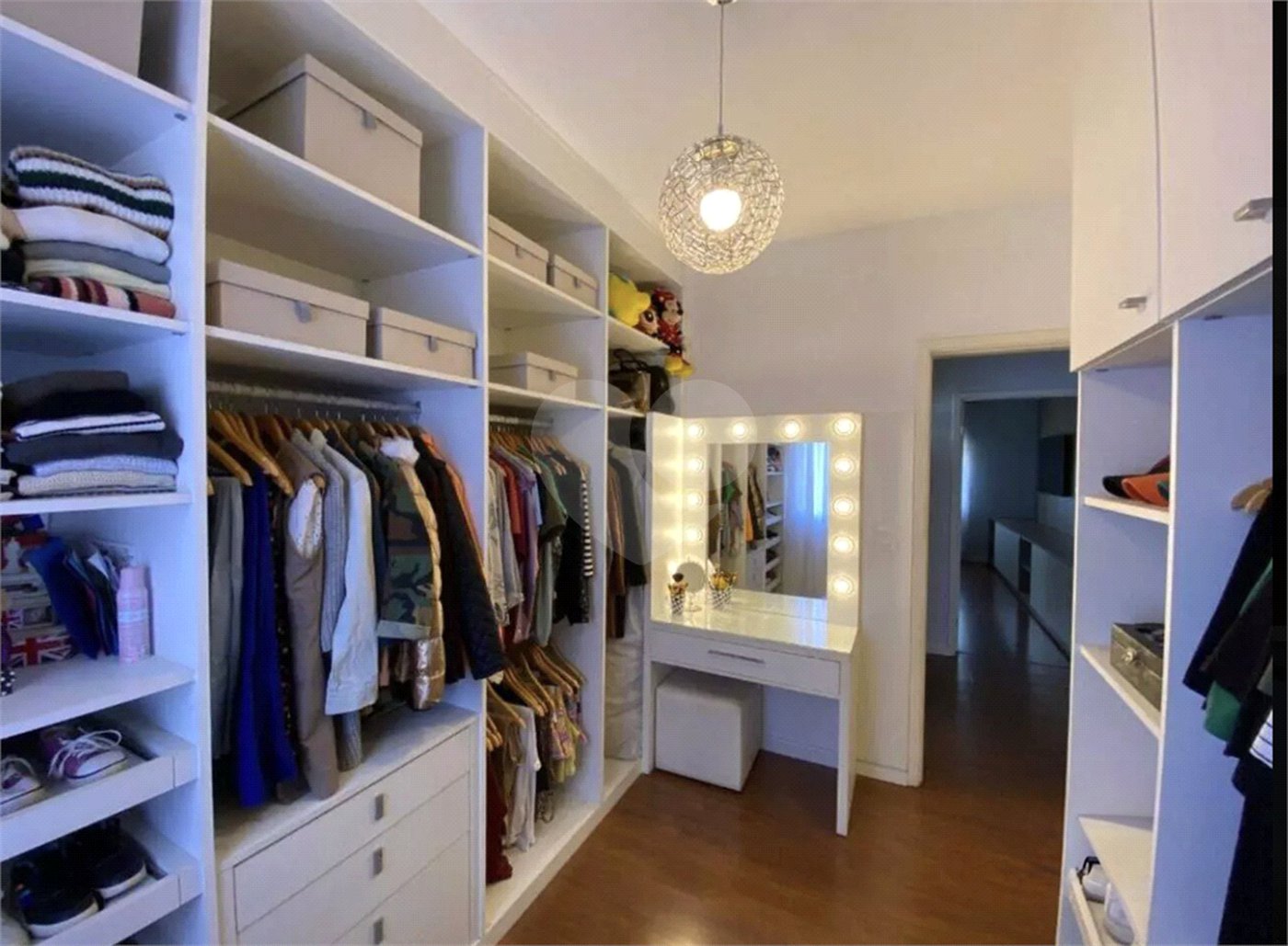Apartamento à venda com 3 quartos, sendo 1 suíte, em Vila Leão, Sorocaba, SP
