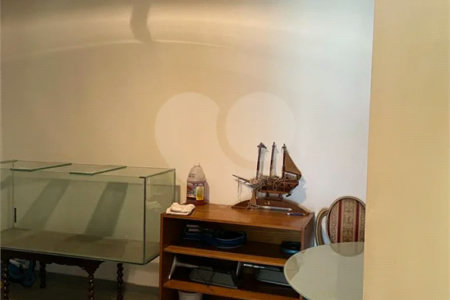 Casa à venda com 6 quartos, sendo 3 suítes, em Chácara Malota, Jundiaí, SP
