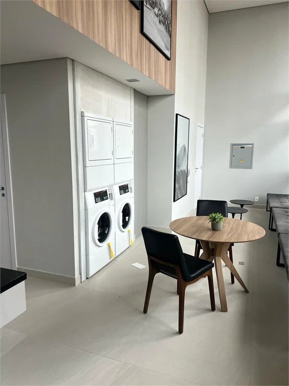 Apartamento à venda com 1 quarto em Vila Cordeiro, São Paulo, SP
