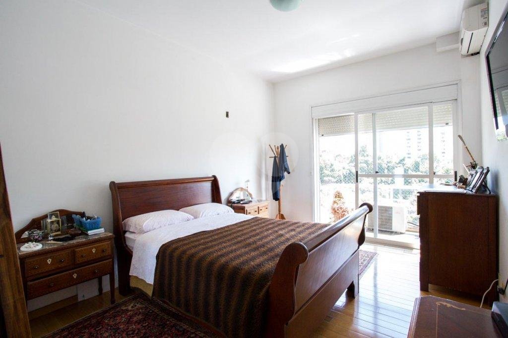 Apartamento à venda com 4 suítes em Jardim Fonte do Morumbi, São Paulo, SP