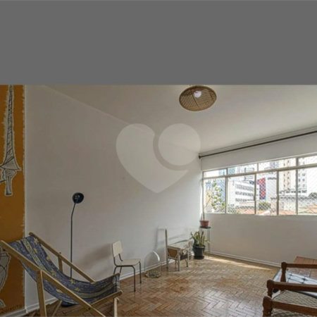 Apartamento à venda com 3 quartos, sendo 1 suíte,  em Aclimação, São Paulo, SP