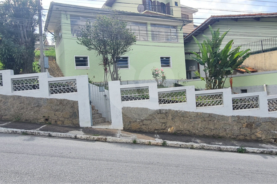 Casa à venda com 3 quartos no Centro, Mairiporã, SP