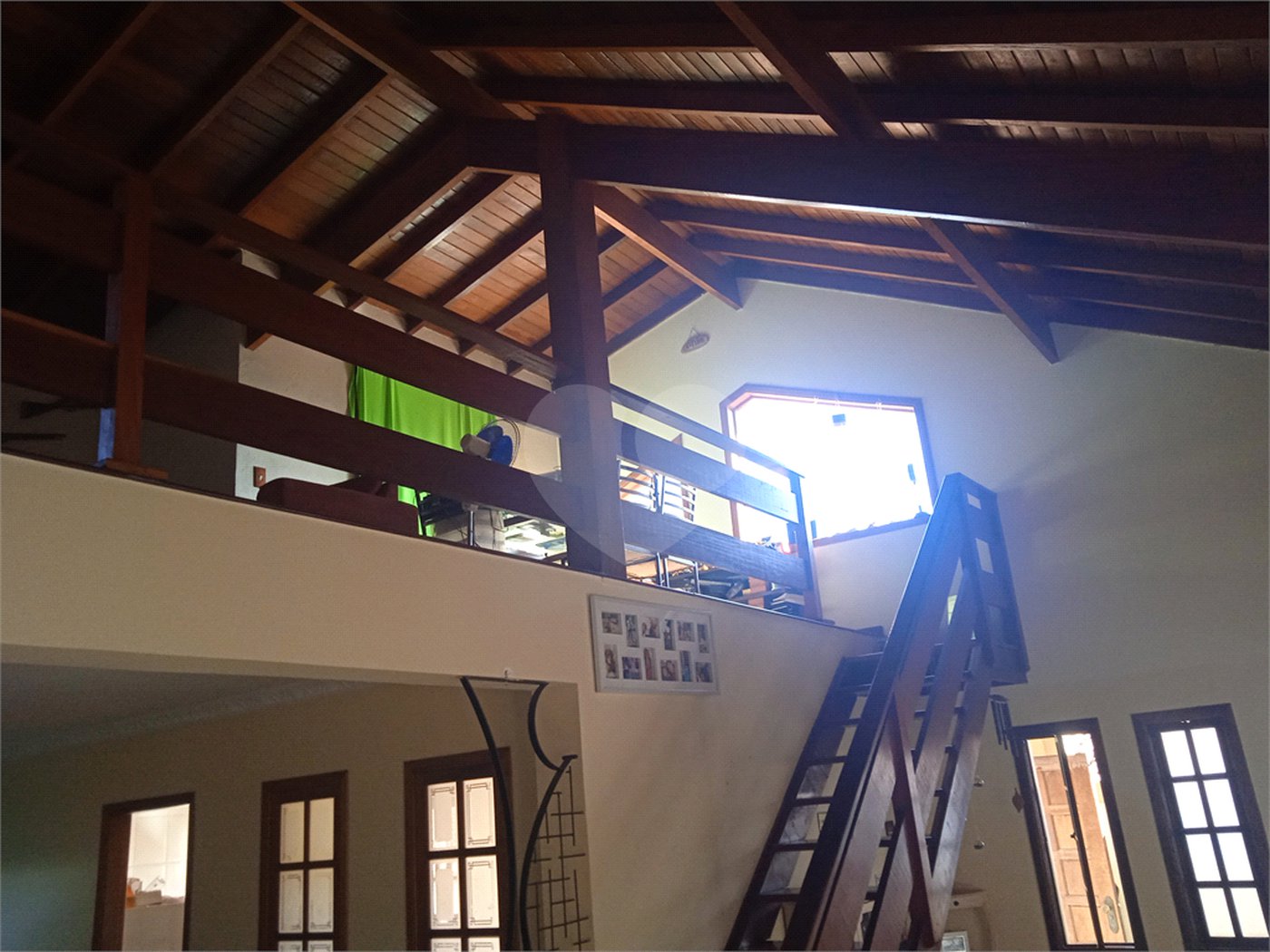 Casa à venda com 8 quartos, sendo 3 suítes, em Jardim Terceiro Centenário, Atibaia, SP