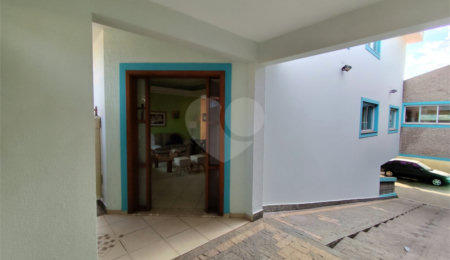 Sobrado à venda com 3 quartos, sendo 2 suítes, em Vila Romão, Salto, SP