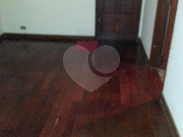 Sobrado à venda com 4 quartos, sendo 1 suíte,  em Vila Nova Cachoeirinha, São Paulo, SP