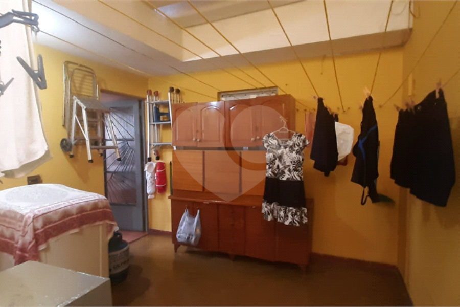 Sobrado à venda com 4 quartos, sendo 1 suíte, em Jardim Brasil (zona Norte), São Paulo, SP