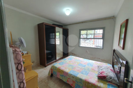 Casa Térrea à venda com 3 quartos, sendo 1 suíte, em Vila Ré, São Paulo, SP
