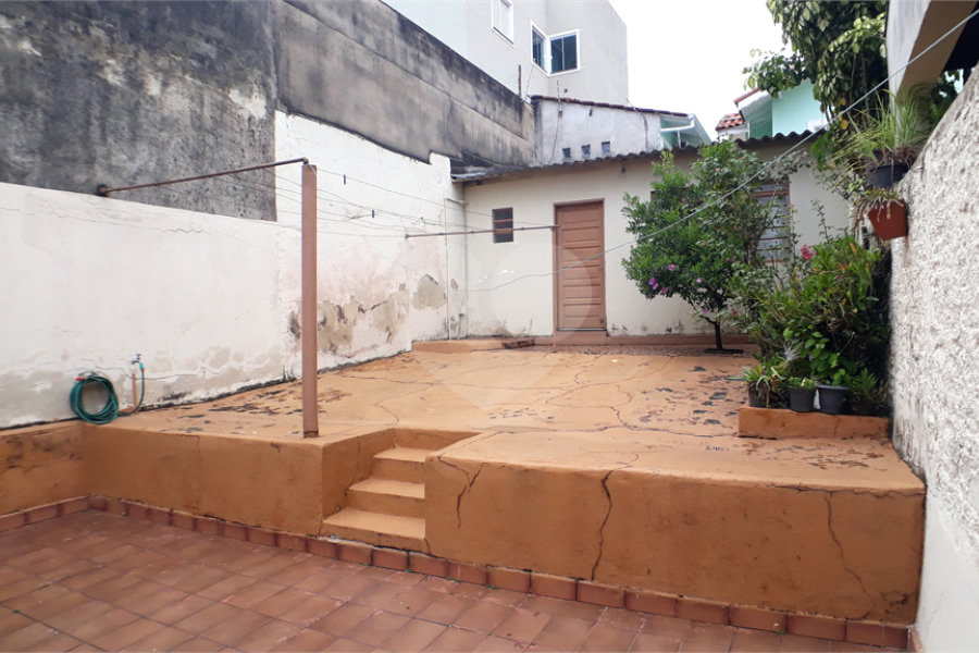 Casa Térrea à venda com 3 quartos, sendo 1 suíte, em Carandiru, São Paulo, SP