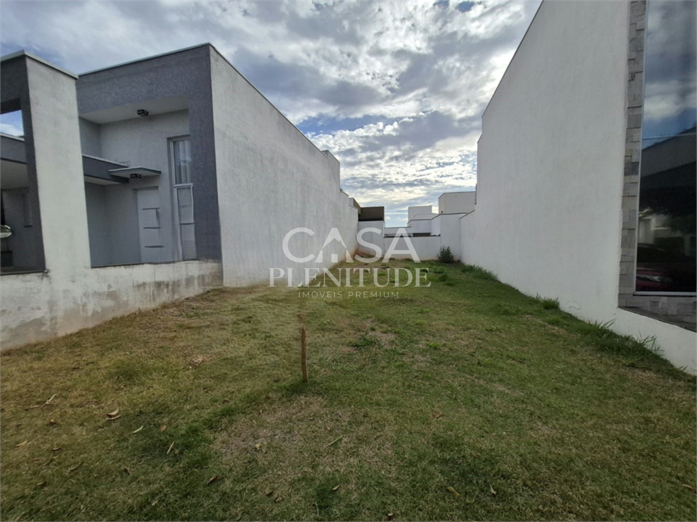 Terreno em condomínio à venda em Loteamento Dinorá Rosa, Sorocaba, SP
