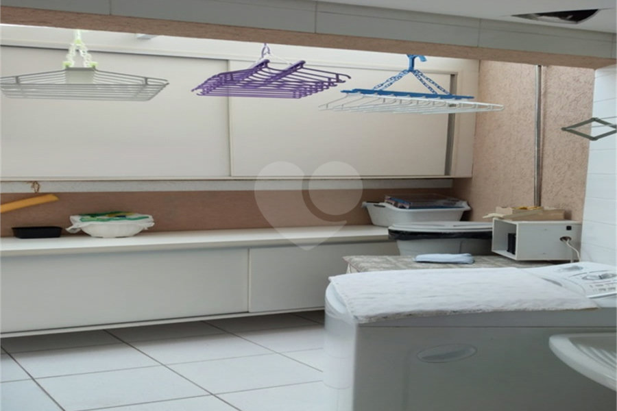 Casa à venda com 3 quartos, sendo 2 suítes, no condomínio Villa's Residencial, São Paulo - SP