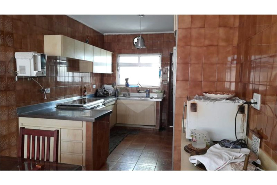 Casa à venda ou para alugar com 5 quartos, sendo 1 suíte, em Vila Romero, São Paulo, SP
