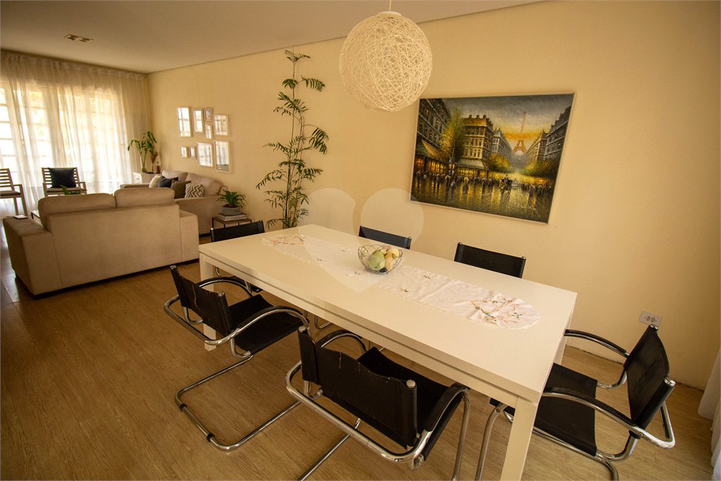 Casa à venda com 4 quartos, sendo 1 suíte, em Santa Luzia, Alumínio, SP