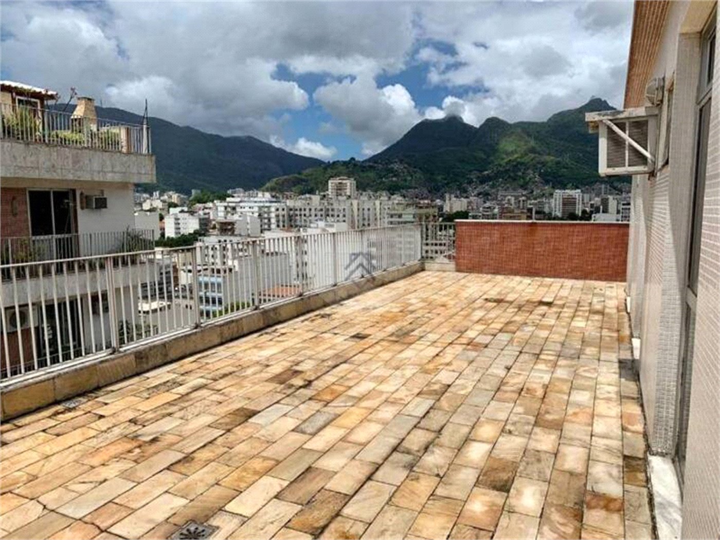 Cobertura à venda com 3 quartos, sendo 1 suíte, em Vila Isabel, Rio de Janeiro, RJ