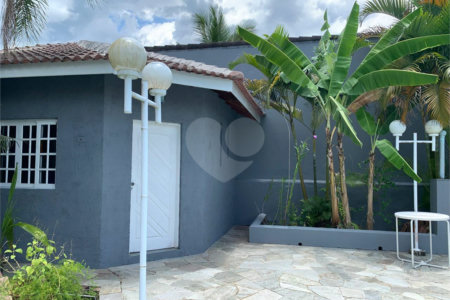 Casa à venda com 2 quartos, sendo 1 suíte,  no condomínio Morada da Praia, Bertioga - SP